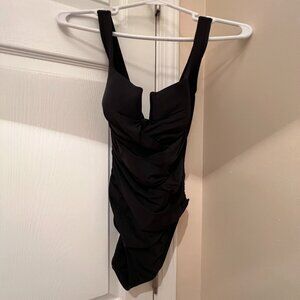 NWOT Miraclesuit - Must Have Solid Gandolf One Piece Swimsuit Size 8